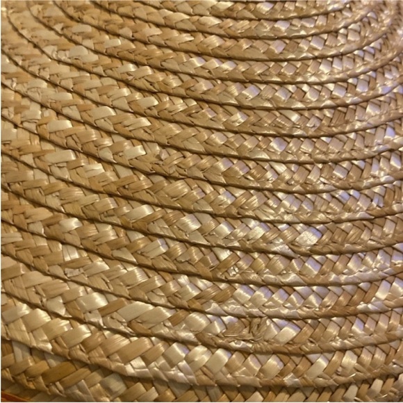 New Authentic Disney Parks Raya
Costume, Kids Size 13 Raya and the Last Dragon - Picture 6 of 12